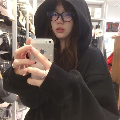 罗西与莫妮卡之骊靬情